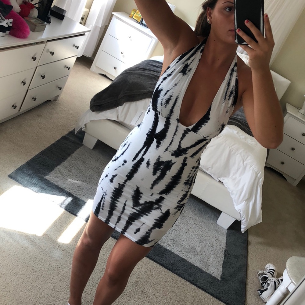 Tie- die black and white tight dress